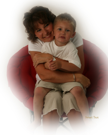 Lisa Golden Photo 5