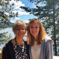 Holly Irwin Photo 12