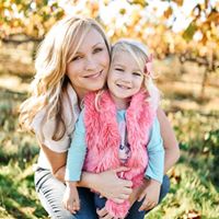 Laura Kohn Photo 26