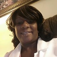 Sandra Riley Photo 13