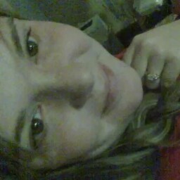 Amanda Higgs Photo 10