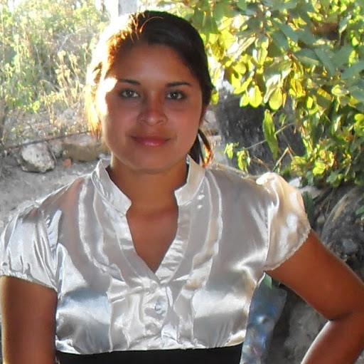 Elena Escobar Photo 11