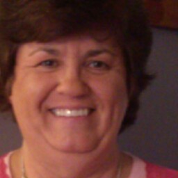 Karen Lenz Photo 12
