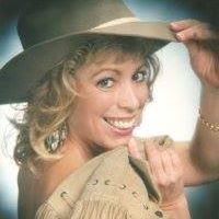 Kristine Nichols Photo 9