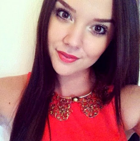 Jodie Davis Photo 17