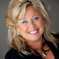 Michele Cartwright Photo 12