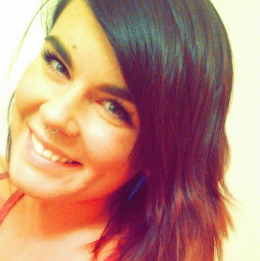 Lindsay Hardy Photo 35