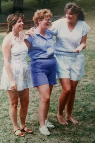 Virginia Cook Photo 32