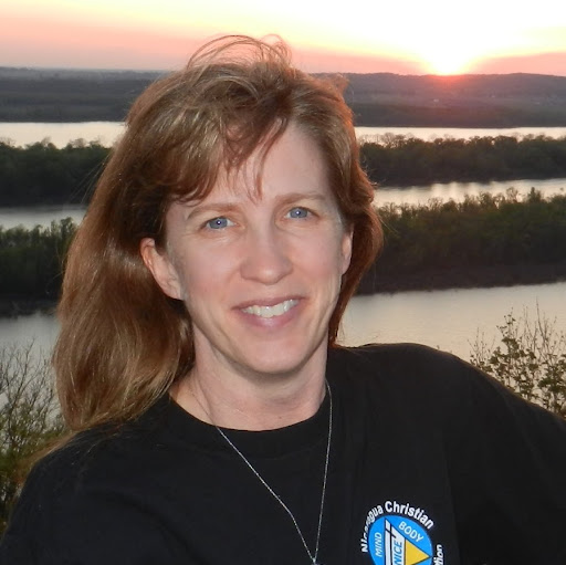 Amy Overton Photo 15