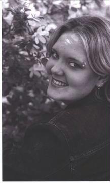 Stephanie Bailey Photo 37