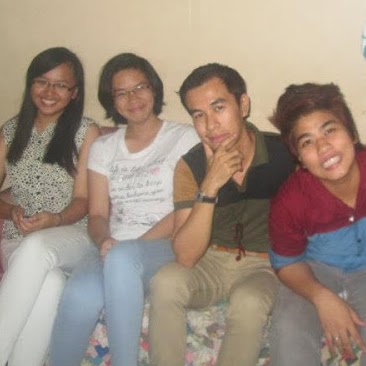 April Molina Photo 19