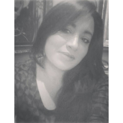 Emely Perez Photo 4