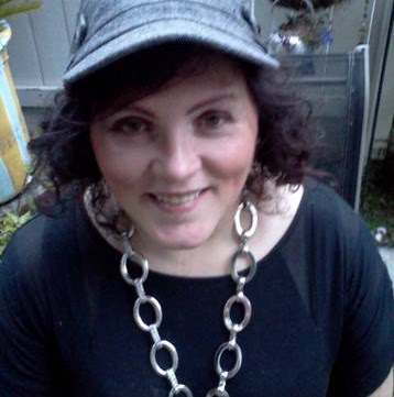 Julie Simpson Photo 6
