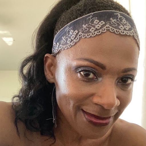 Therese Bailey Photo 9