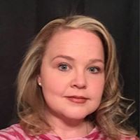 Kristin Reynolds Photo 37