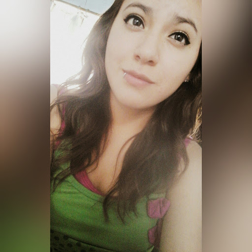 Eva Acevedo Photo 7