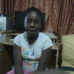 Vanessa Roberts Photo 19