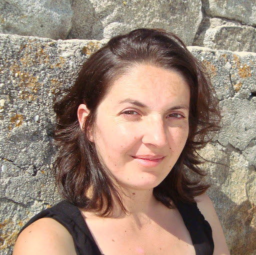 Anne Girard Photo 20