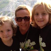 Julie Voigt Photo 17