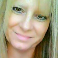 Connie Walsh Photo 38