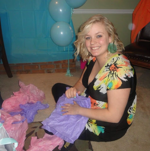 Amanda Ferguson Photo 40