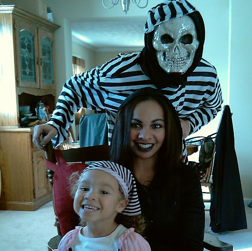 Yolanda Collins Photo 15