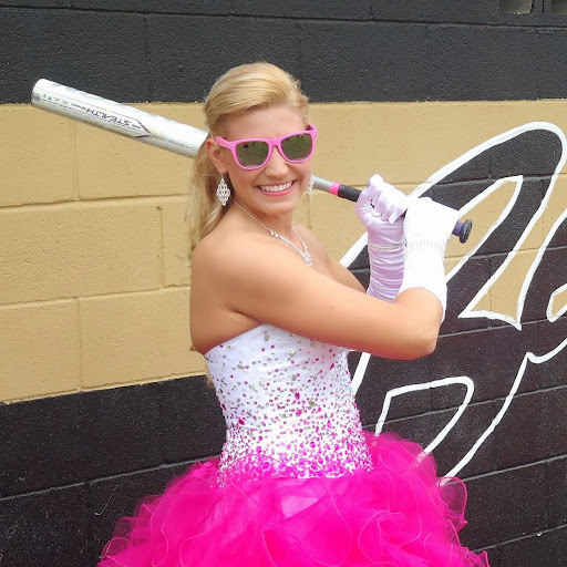 Alyssa Johnson Photo 15