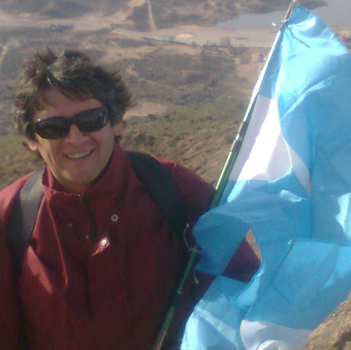 Osvaldo Vega Photo 14