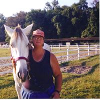 Suzanne Newcomb Photo 15