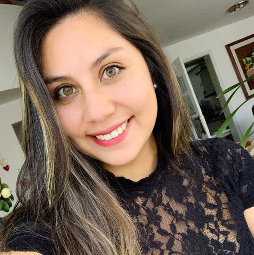 Denise Herrera Photo 4