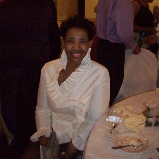 Ruth Oliver Photo 12