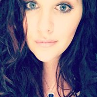 Julie Shultz Photo 15