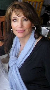 Angela Herrera Photo 31