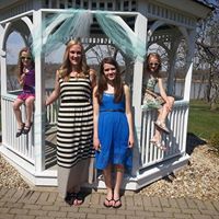 Julie Mckee Photo 29
