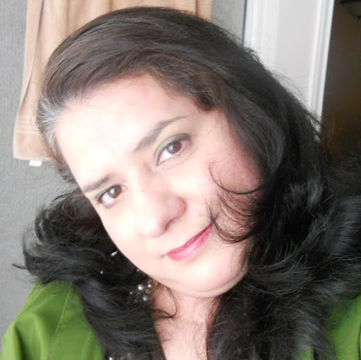 Cynthia Vera Photo 10