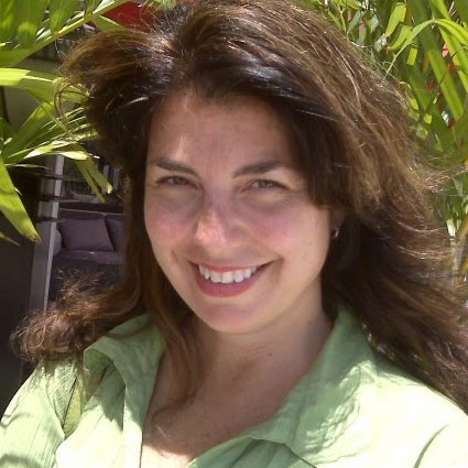 Elizabeth Heath Photo 13