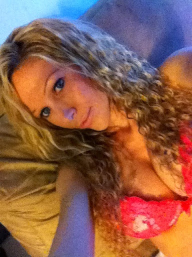 April Ruiz Photo 7