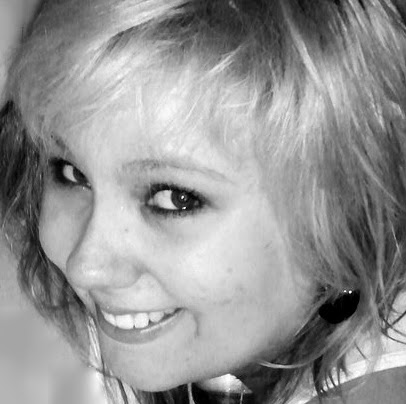 Victoria Johnson Photo 20