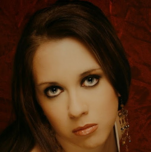 Brittany Smith Photo 15