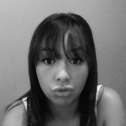 Alicia Vance Photo 7