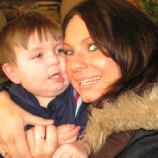 Laura Lamar Photo 15