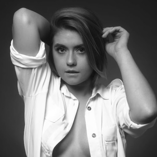 Marie Gabriel Photo 36