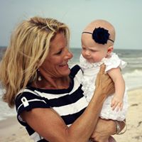 Stephanie Pratt Photo 12