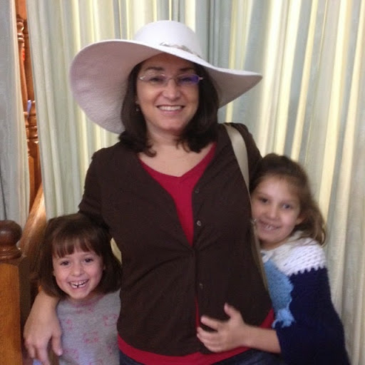 Elizabeth Keith Photo 25