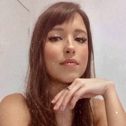 Vanessa Valverde Photo 5