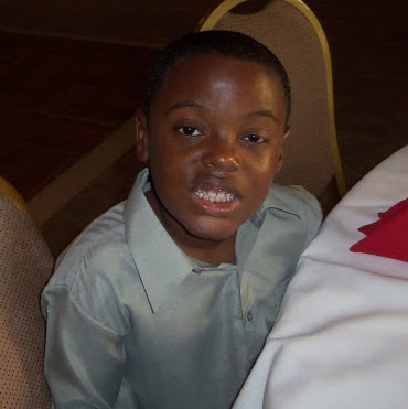 Derrick Gilbert Photo 9