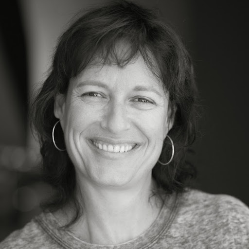 Suzanne Rubinstein Photo 11