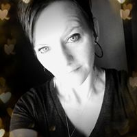April Norton Photo 35