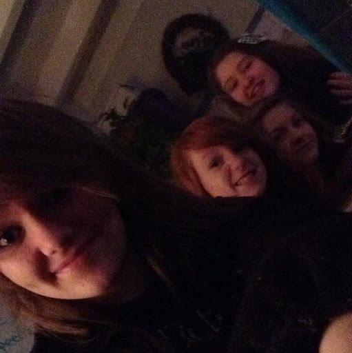 Ashley Perry Photo 13