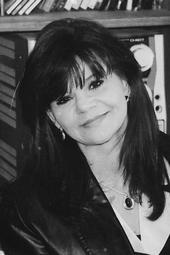 Jennifer Ross Photo 24
